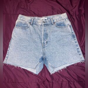 PacSun 90s Girlfriend Denim Shorts Light Wash Size 31